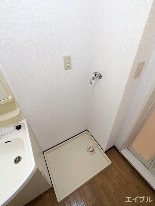 物件内観写真22　(洗濯機置場)