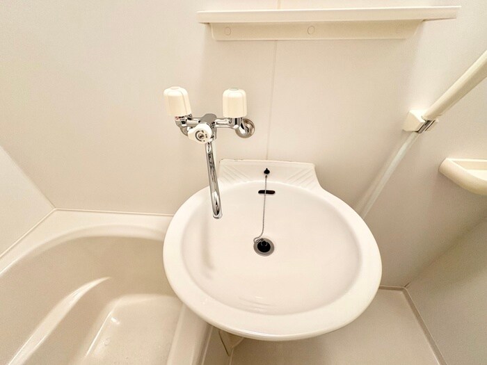 物件内観写真11　(洗面)