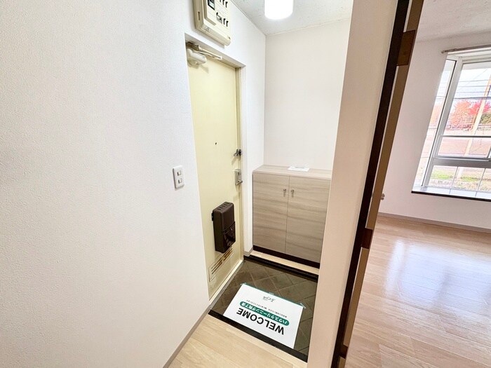 物件内観写真14　(玄関)