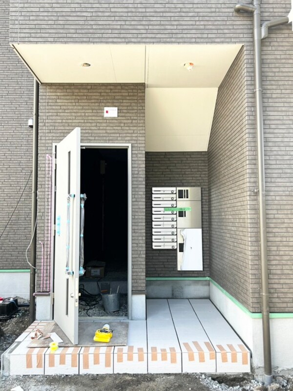 建築中