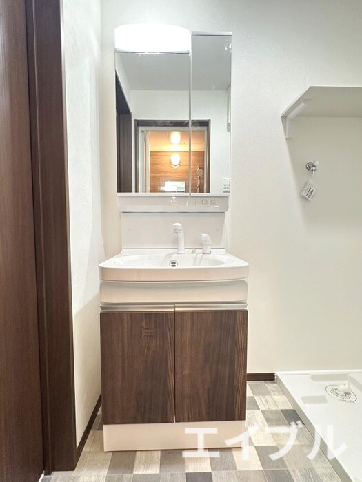 物件内観写真11　(洗面)