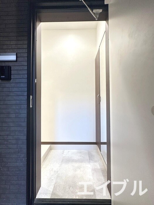 物件内観写真14　(玄関)