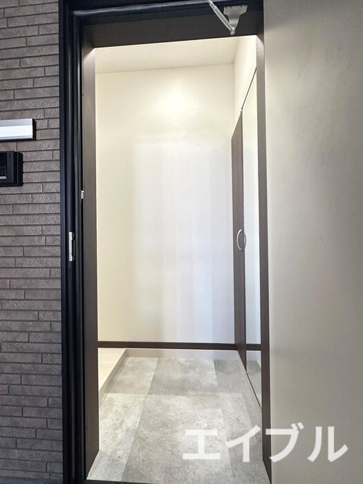 物件内観写真14　(玄関)