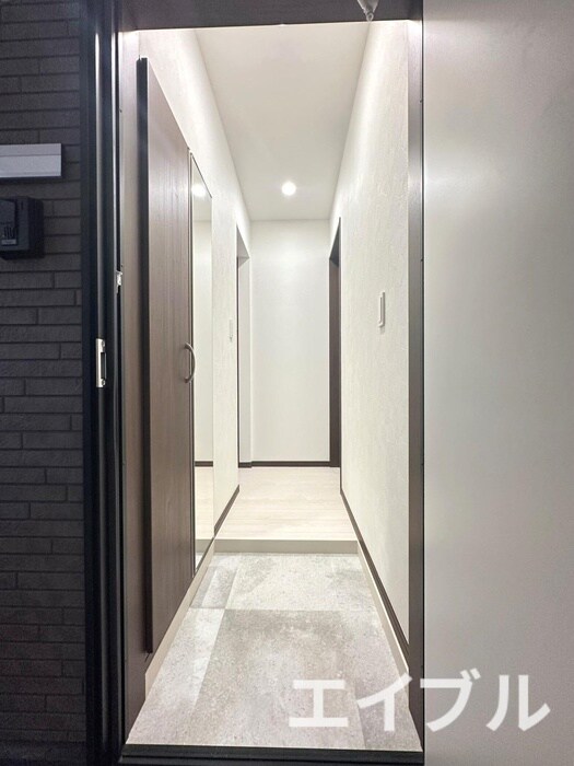 物件内観写真14　(玄関)