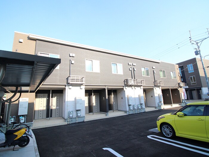 物件外観写真2　(外観写真)