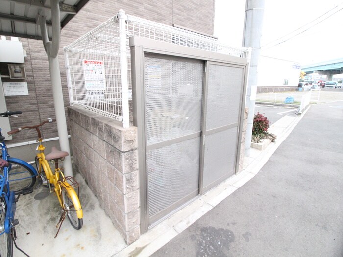 物件外観写真6　(建物設備)