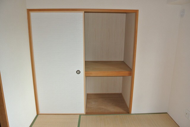 物件内観写真11　(収納)