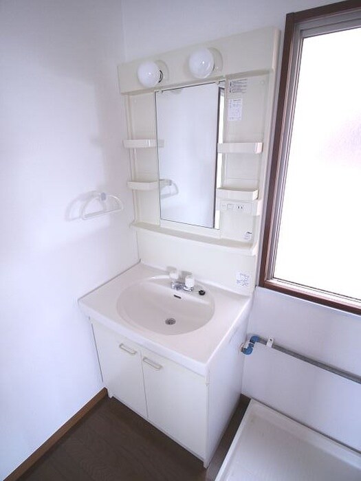 物件内観写真11　(洗面)