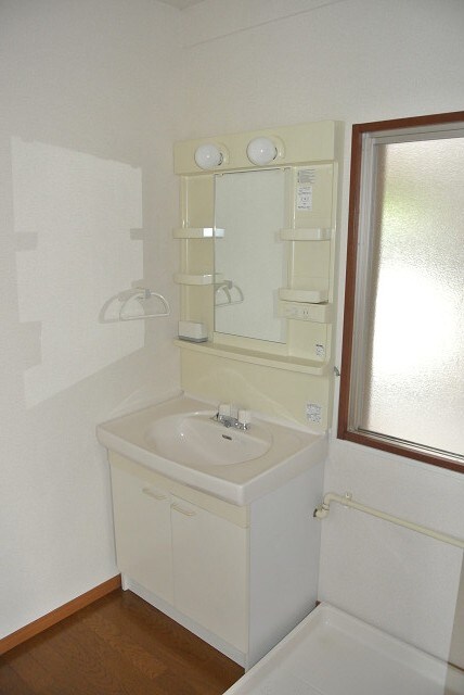 物件内観写真13　(洗面)