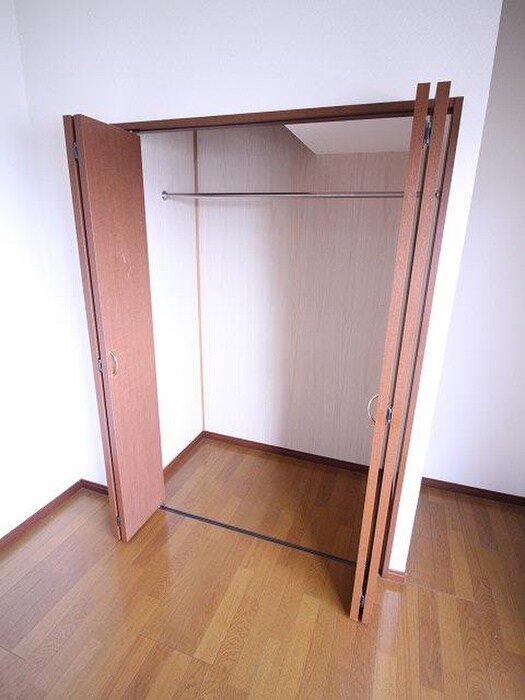 物件内観写真13　(収納)