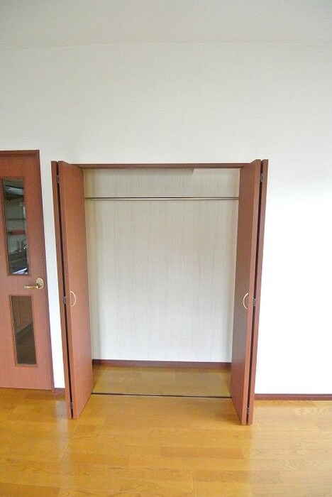 物件内観写真15　(収納)