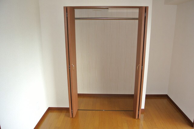 物件内観写真16　(収納)