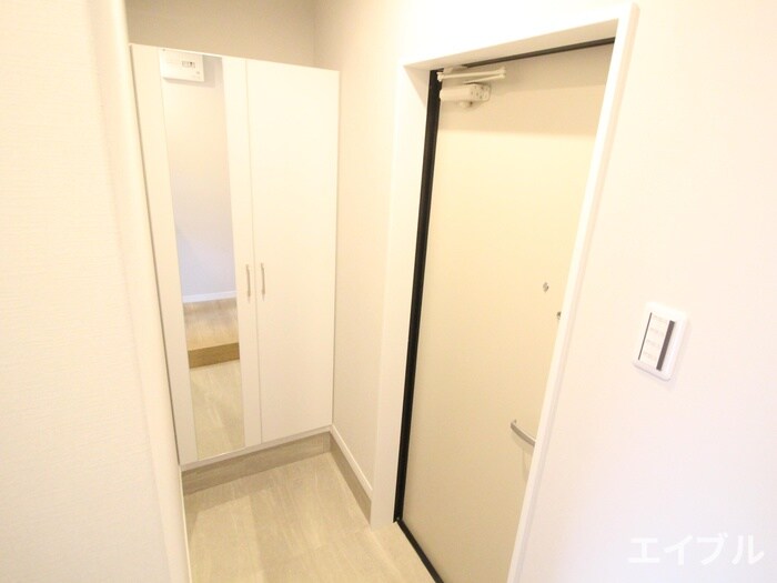 物件内観写真14　(玄関)