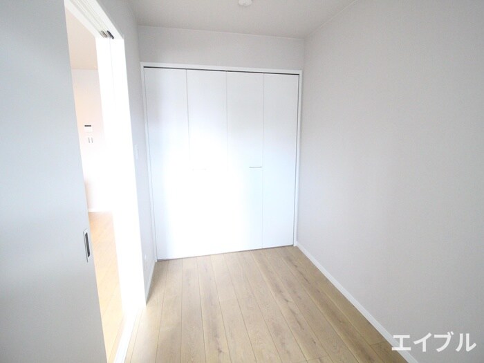 物件内観写真19　(居室)