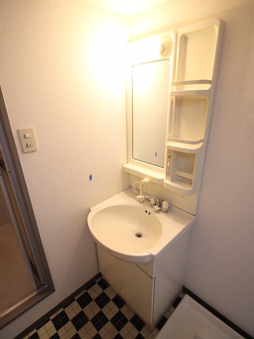 物件内観写真9　(洗面)