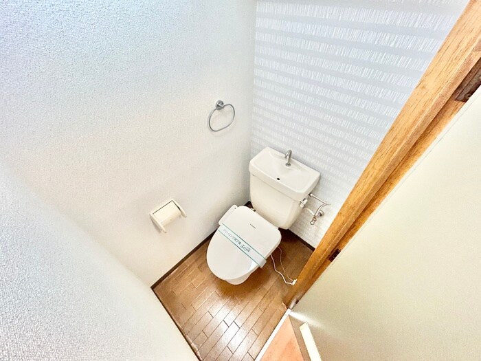 物件内観写真11　(トイレ)