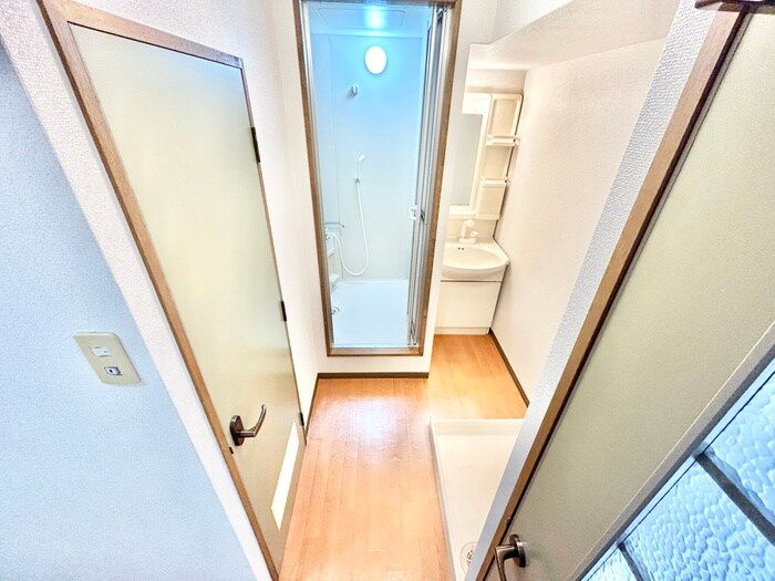 物件内観写真18　(廊下)