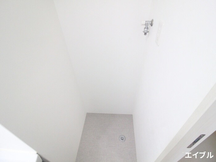 物件内観写真15　(洗濯機置場)