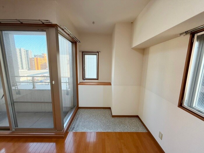 物件内観写真10　(居室)