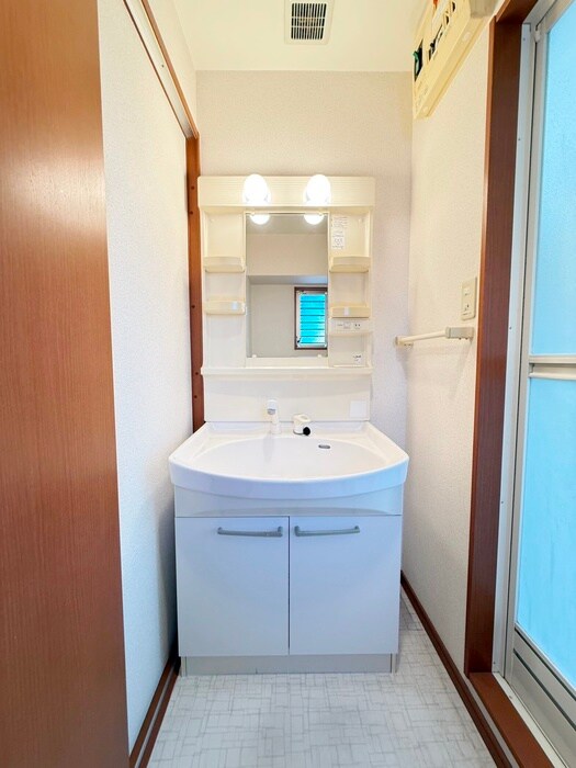 物件内観写真12　(洗面)