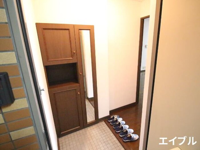 物件内観写真15　(玄関)