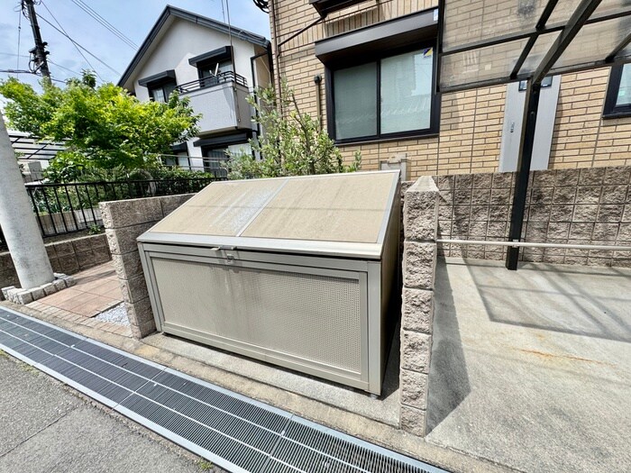 物件外観写真4　(建物設備)