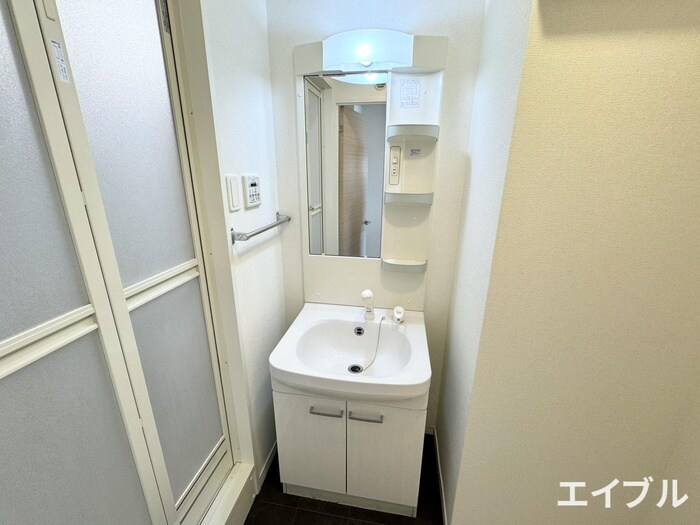 物件内観写真7　(洗面)