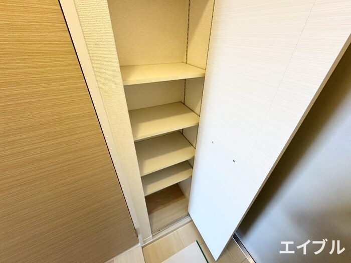 物件内観写真15　(靴箱)