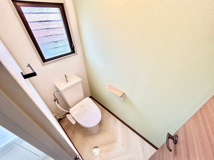 物件内観写真9　(トイレ)