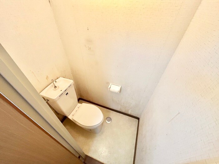 物件内観写真9　(トイレ)