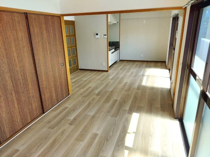 物件内観写真10　(居室)