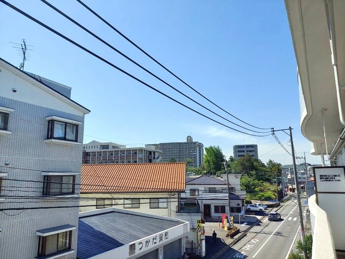 物件内観写真22　(室内からの展望)