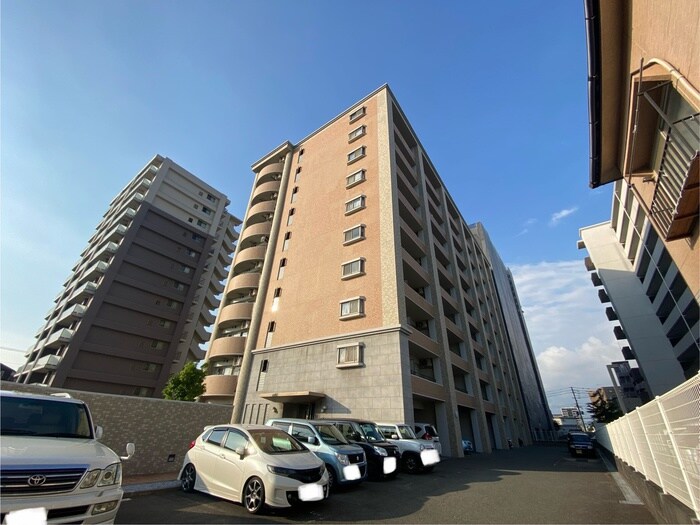 ヴィラクレスト吉塚の物件外観写真