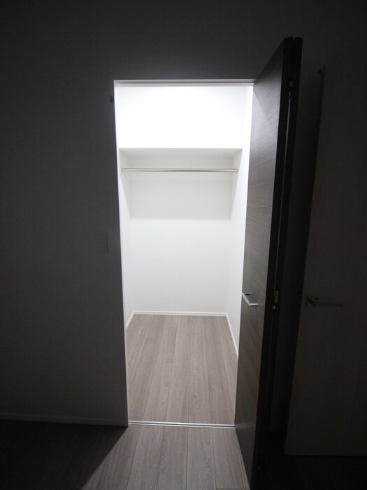 物件内観写真11　(収納)