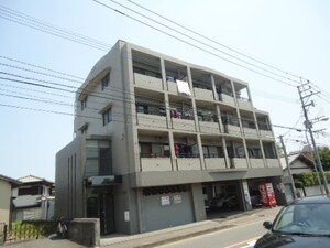 アベニュ－長住外観写真