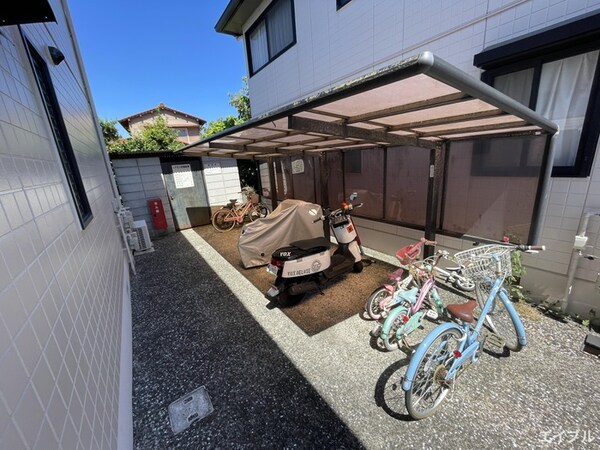 駐輪場