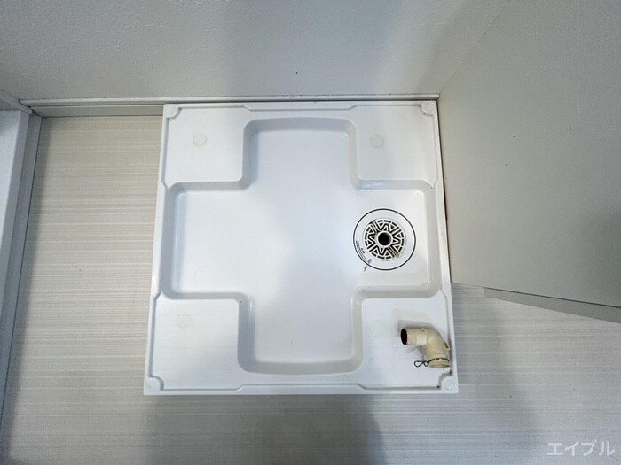 物件内観写真13　(洗濯機置場)