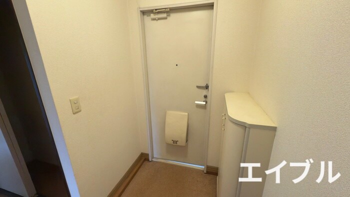 物件内観写真14　(玄関)
