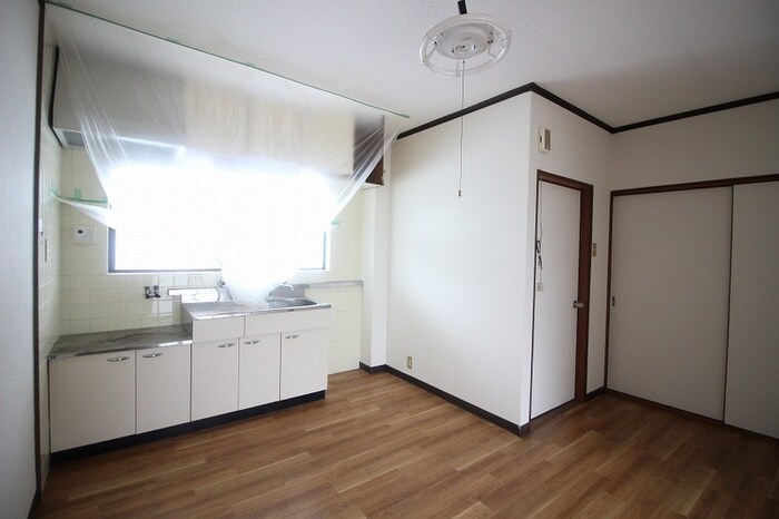 物件内観写真4　(居室)