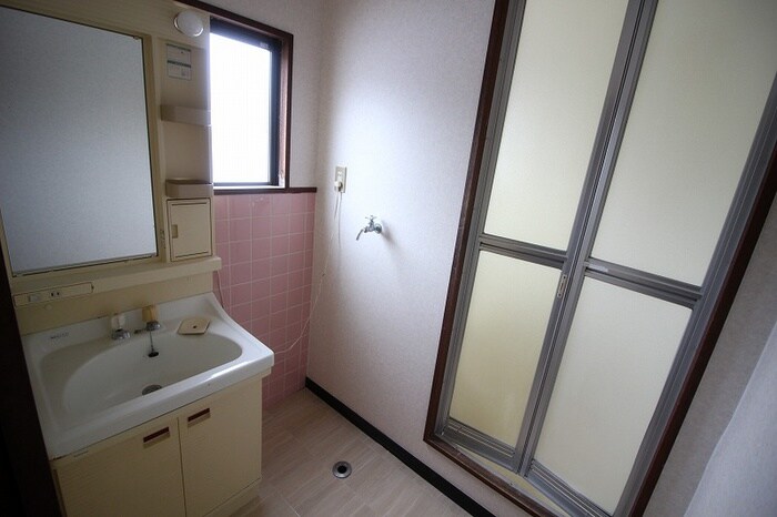 物件内観写真11　(洗面)