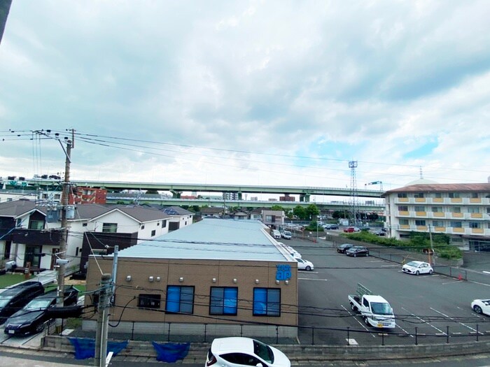 物件内観写真16　(室内からの展望)