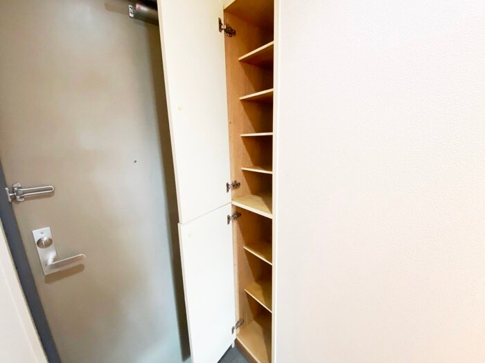 物件内観写真18　(靴箱)