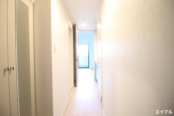 物件内観写真16　(廊下)