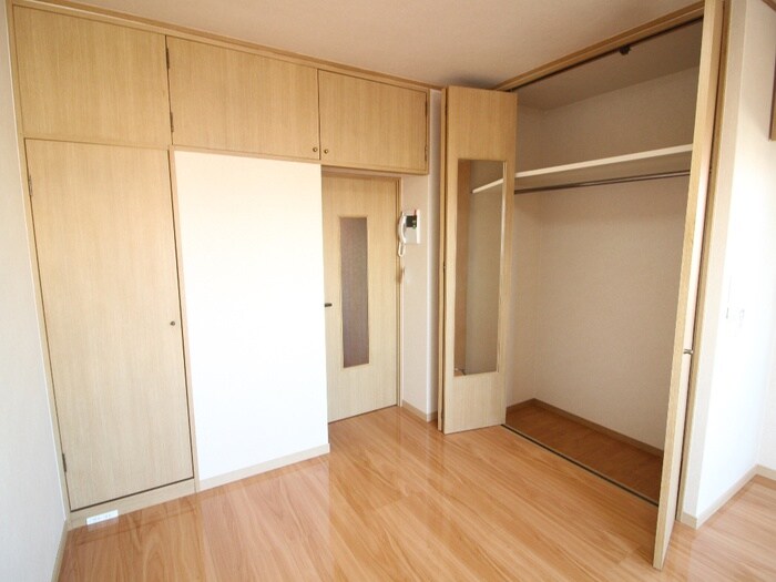 物件内観写真8　(収納)