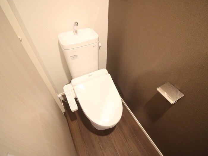 物件内観写真16　(トイレ)