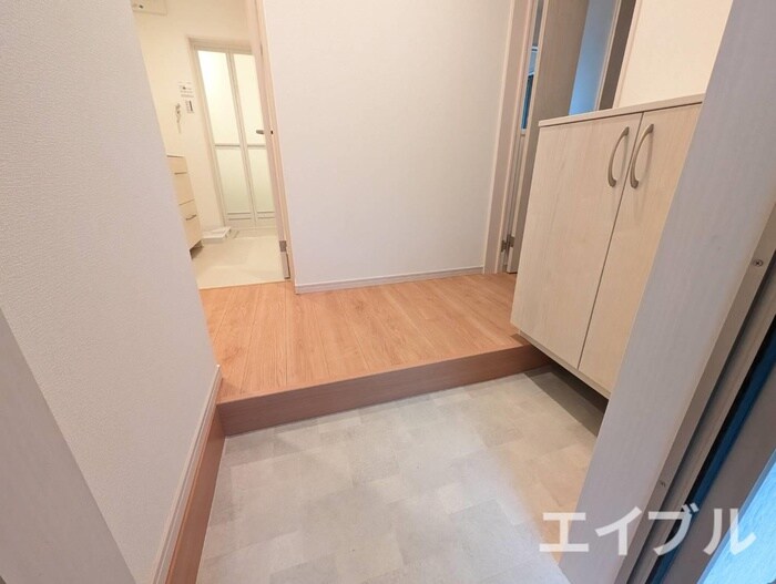 物件内観写真15　(玄関)