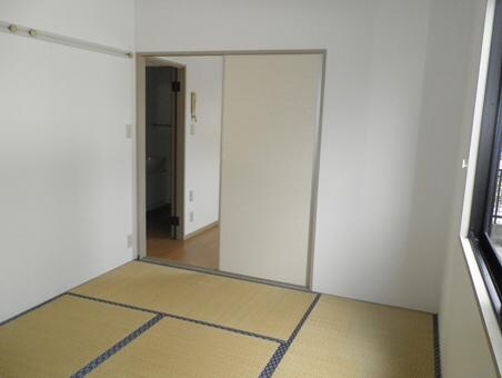 物件内観写真9　(居室)