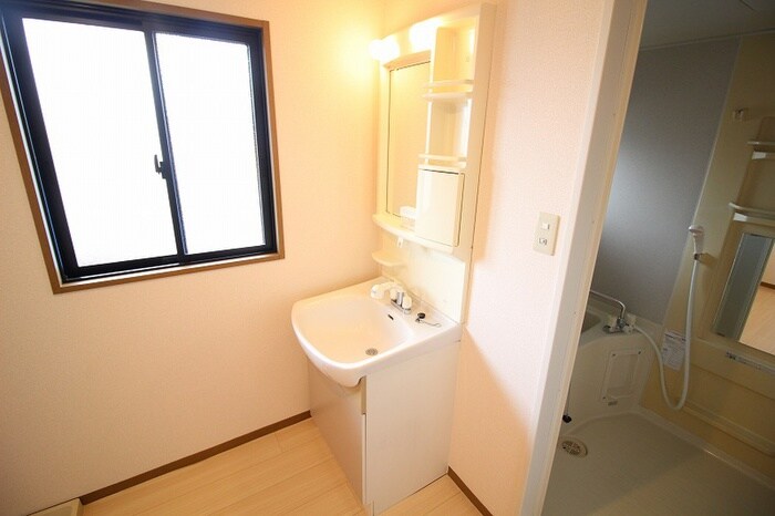 物件内観写真11　(洗面)