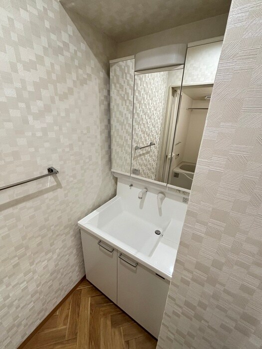 物件内観写真12　(洗面)