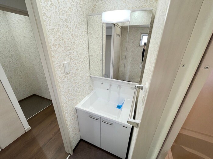 物件内観写真13　(洗面)